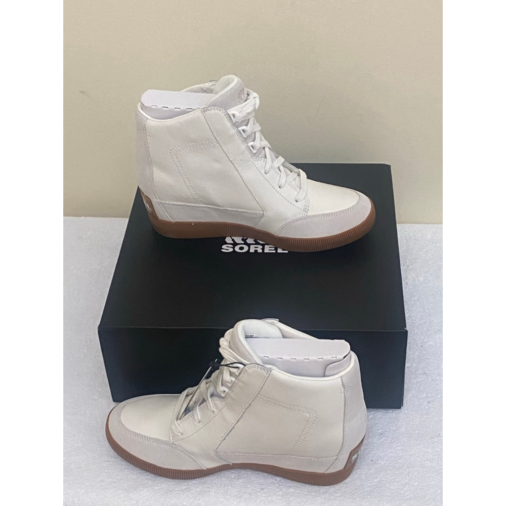 Sorel Women’s Out and About Wedge Ankle Bootie in Sea Salt‎ Gum Size 9